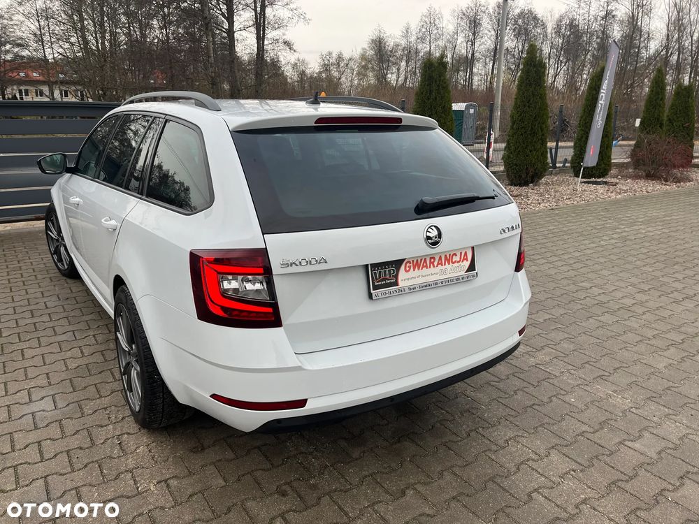 Skoda Octavia 2.0 TDI DSG Sportline - 21