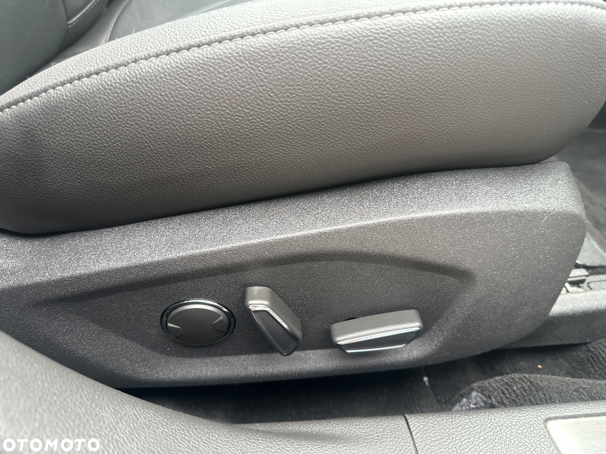 Ford Mondeo 2.0 TDCi Bi-Turbo PowerShift-Aut Titanium - 37