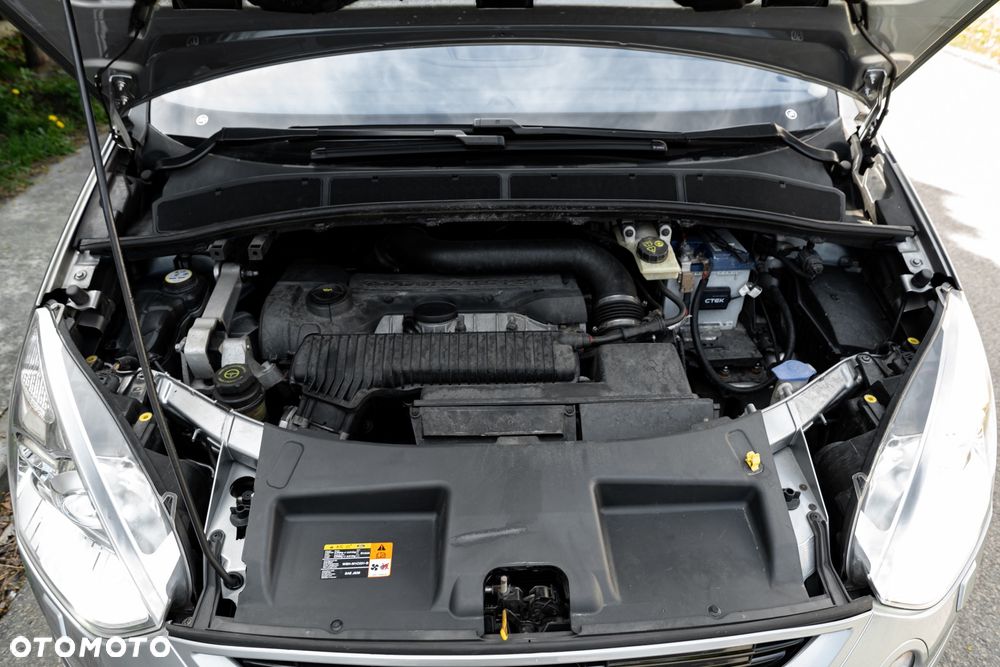 Ford S-Max 2.5 Titanium - 40