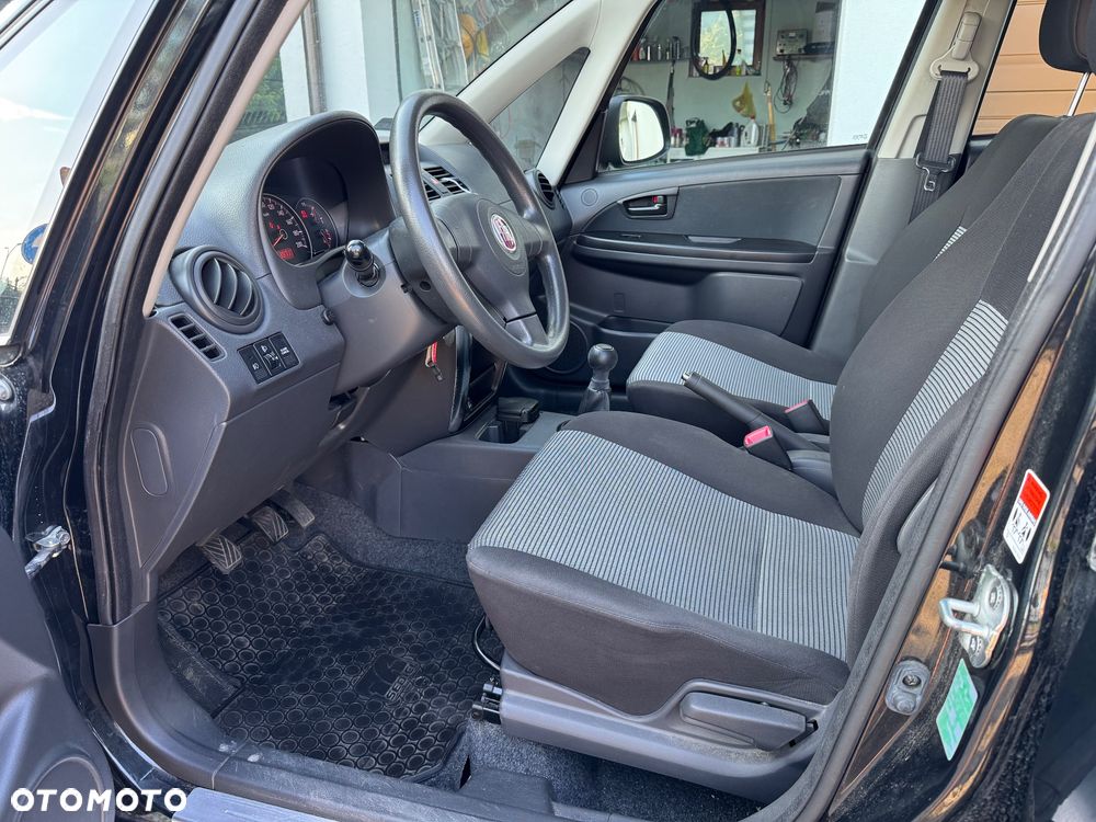 Fiat Sedici 1.6 16V 4x2 Dynamic Plus - 18