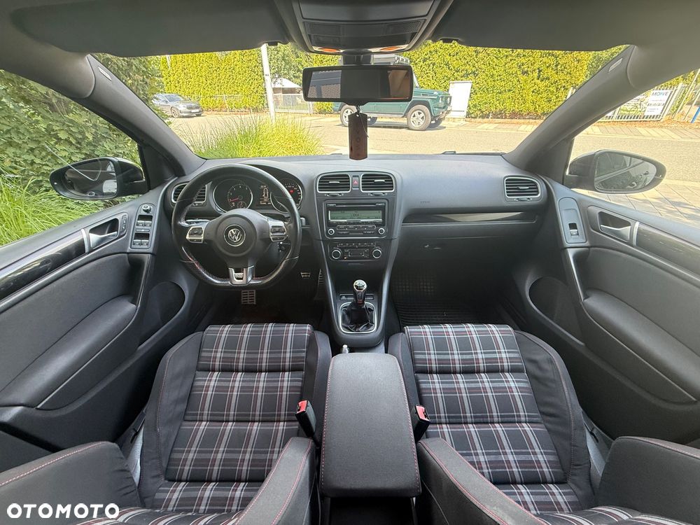 Volkswagen Golf 2.0 GTI - 5