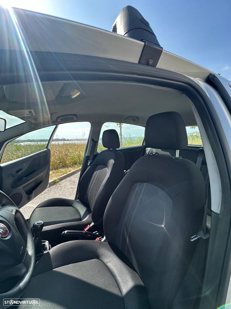 Fiat Grande Punto 1.3 M-Jet Lounge S&S - 8