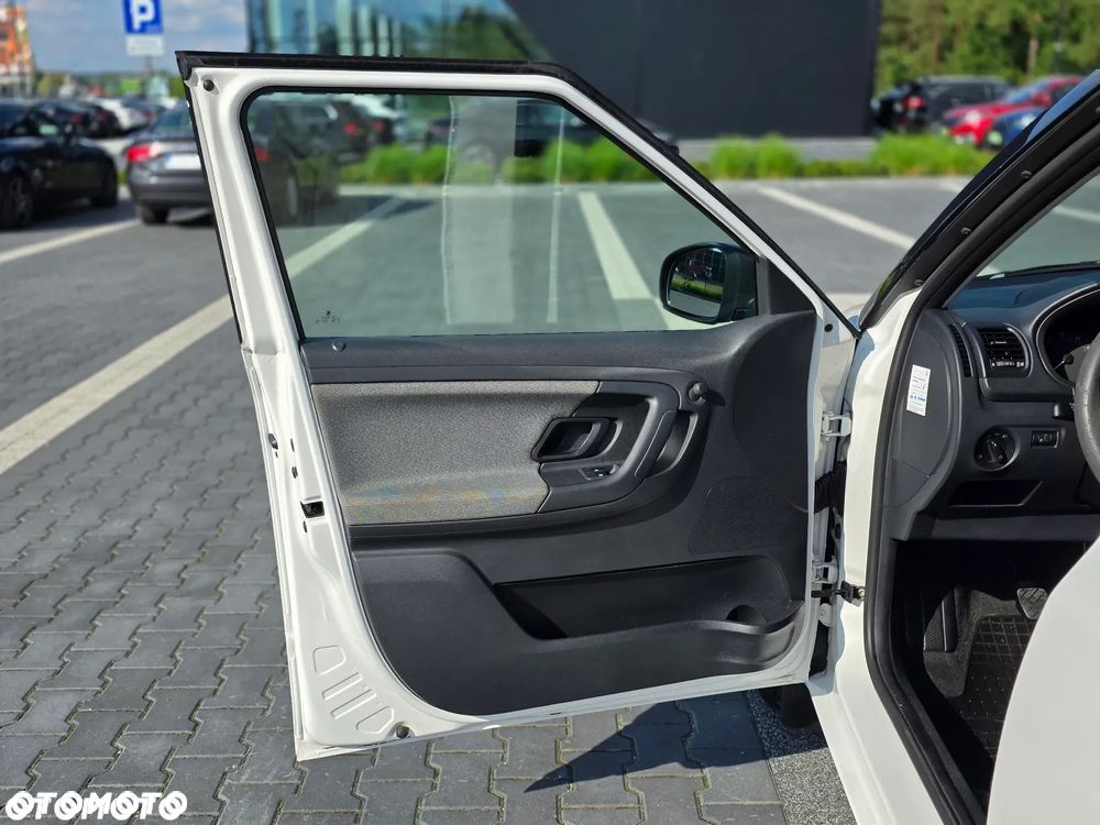 Skoda Fabia 1.2 12V Family Plus - 11