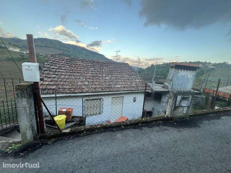 Moradia T2 Remodelada - Grande imagem: 2/5