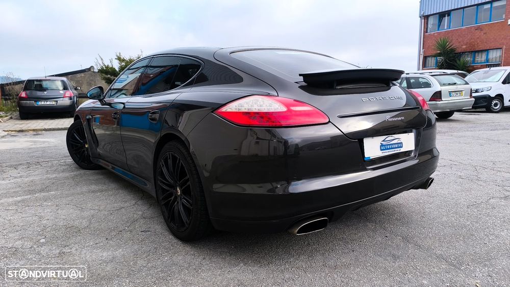 Porsche Panamera 4 Platinum Edition PDK - 14