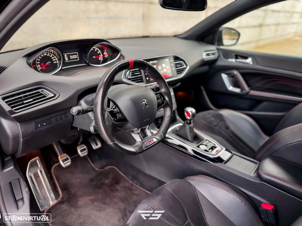 Peugeot 308 1.6 e-THP GTi - 19