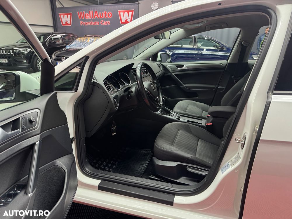 Volkswagen Golf 1.5 TGI BlueMotion DSG Trendline - 7