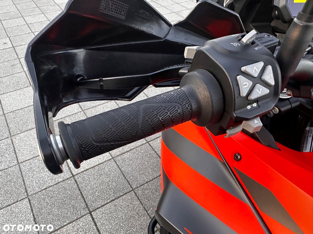 KTM Super Adventure - 11