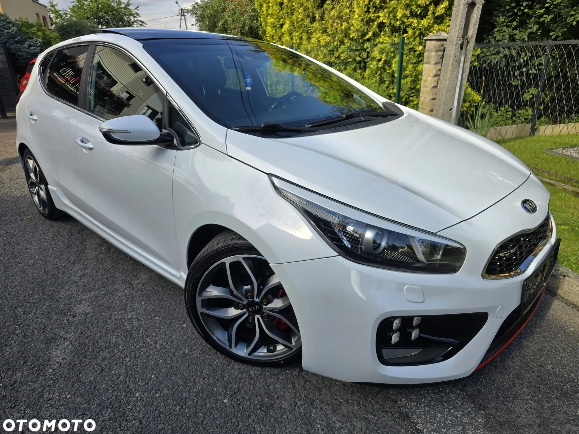 Kia Ceed 1.6 T-GDI GT - 2