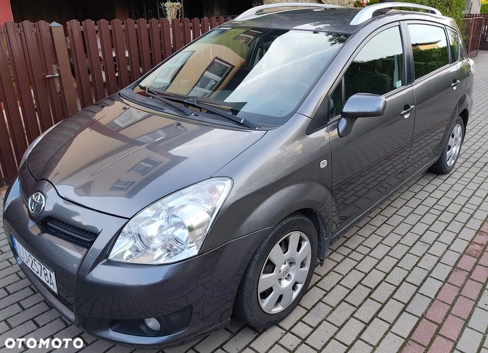 Toyota Corolla Verso 2.2 D-4D Sol - 2