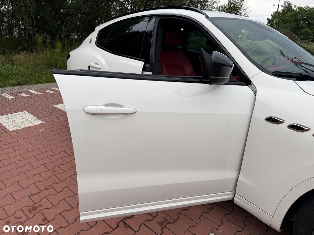 Maserati Levante Q4 - 26