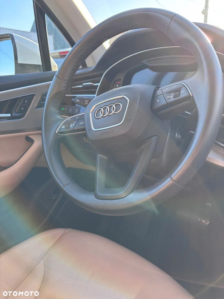 Audi Q7 - 6