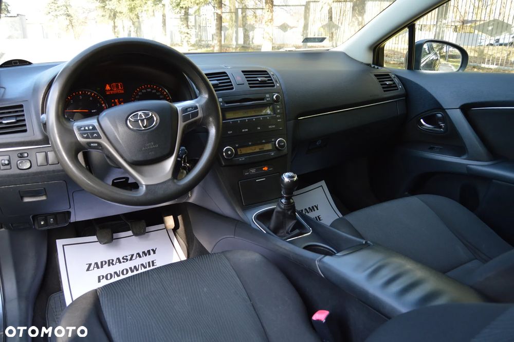 Toyota Avensis 2.0 D-4D Sol - 35