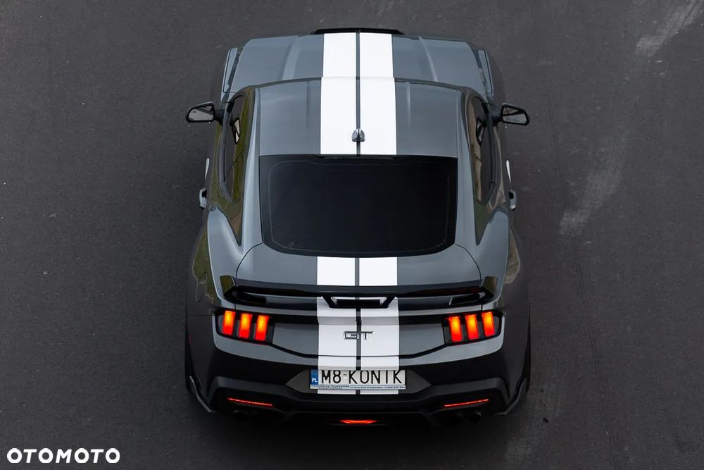 Ford Mustang - 8