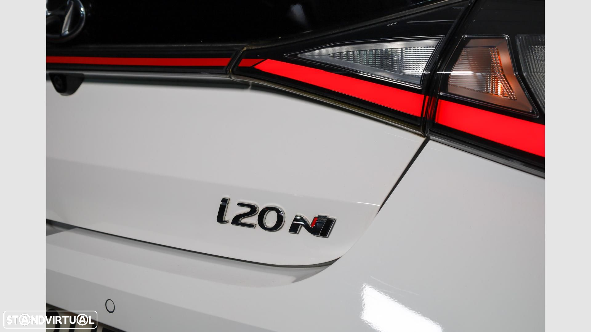 Hyundai i20 N 1.6 T-GDi Performance Pack - 20