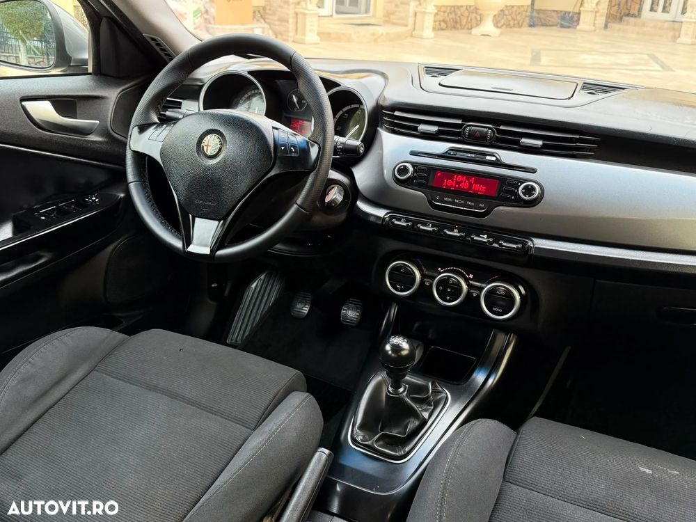 Alfa Romeo Giulietta - 10