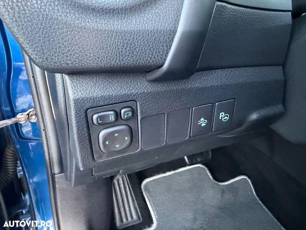 Toyota Auris 1.8 VVT-i Automatik Executive - 14