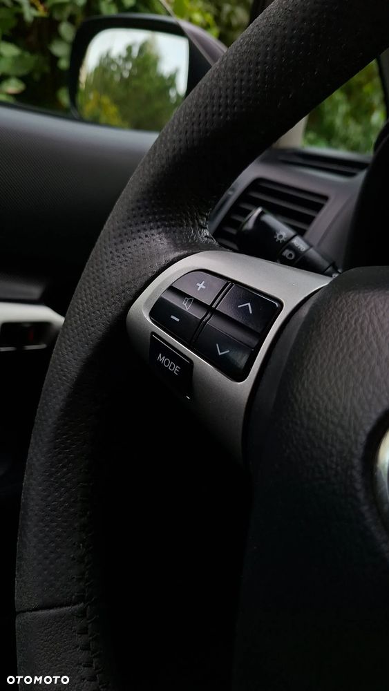 Toyota Auris 1.6 Executive - 24