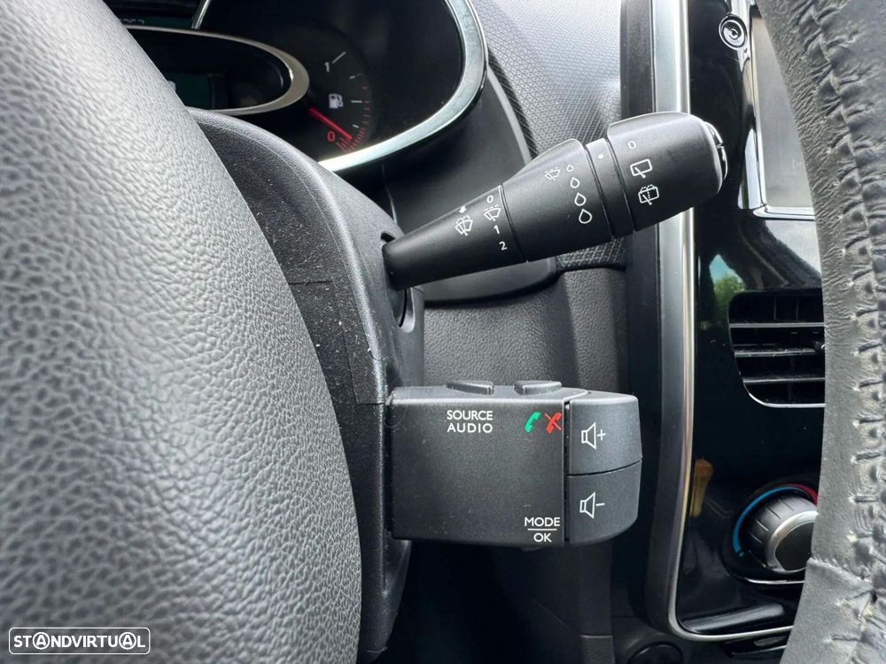 Renault Clio 0.9 TCe Limited - 31