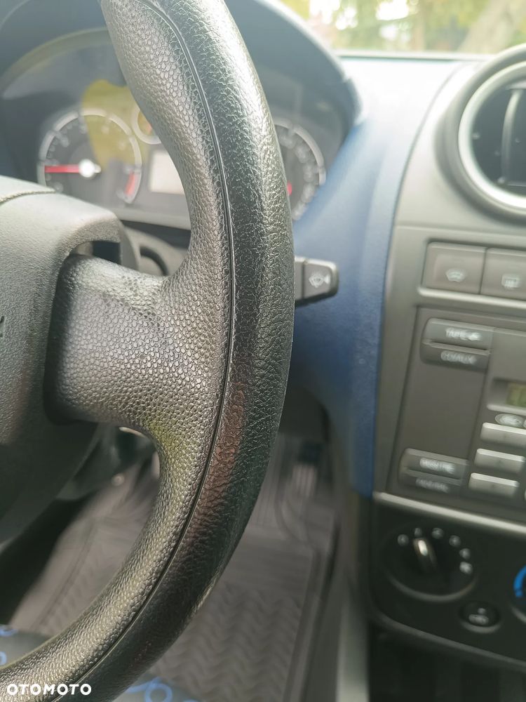 Ford Fiesta 1.3 - 9
