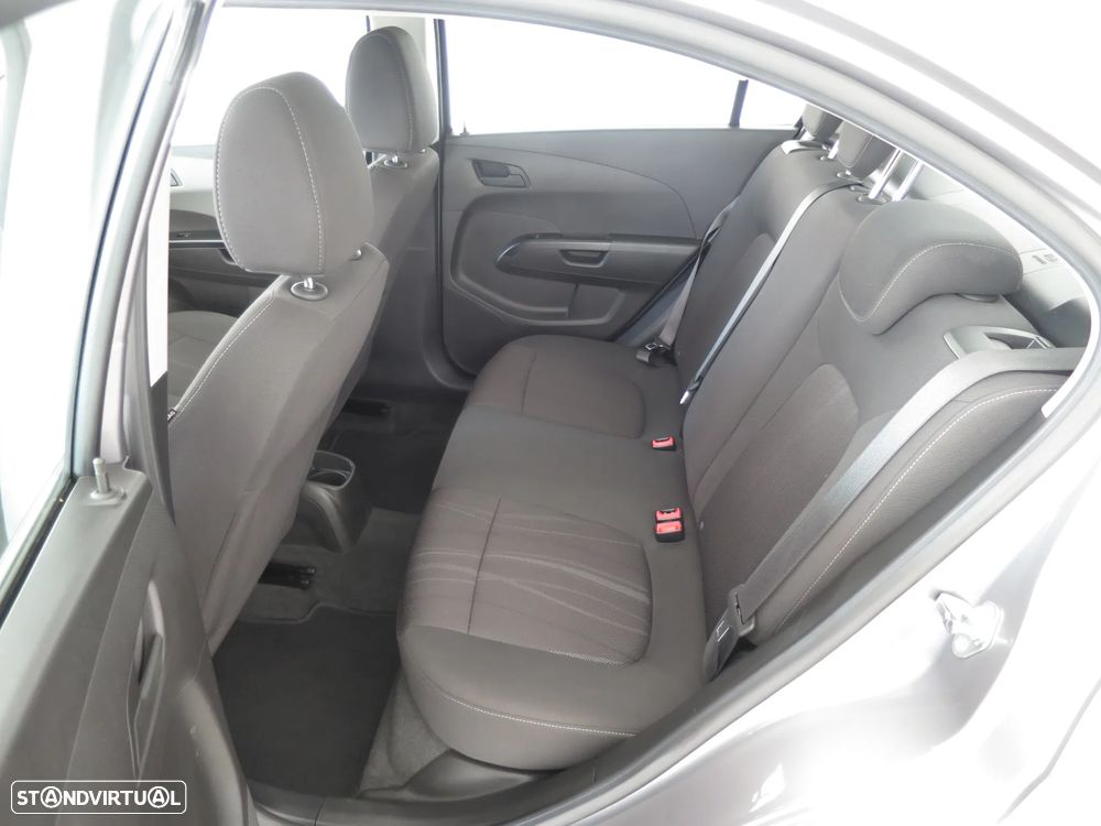 Chevrolet Aveo 1.3 VCDi LT - 11
