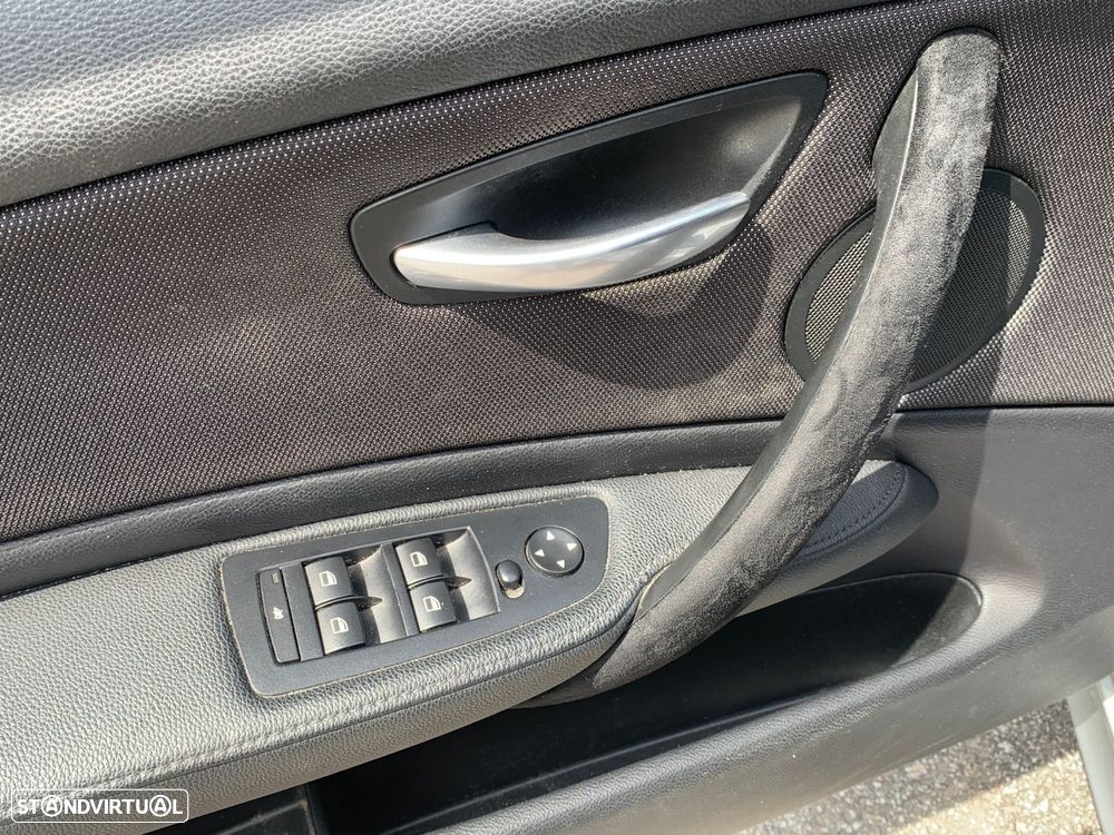 BMW 118 d Pack M - 42