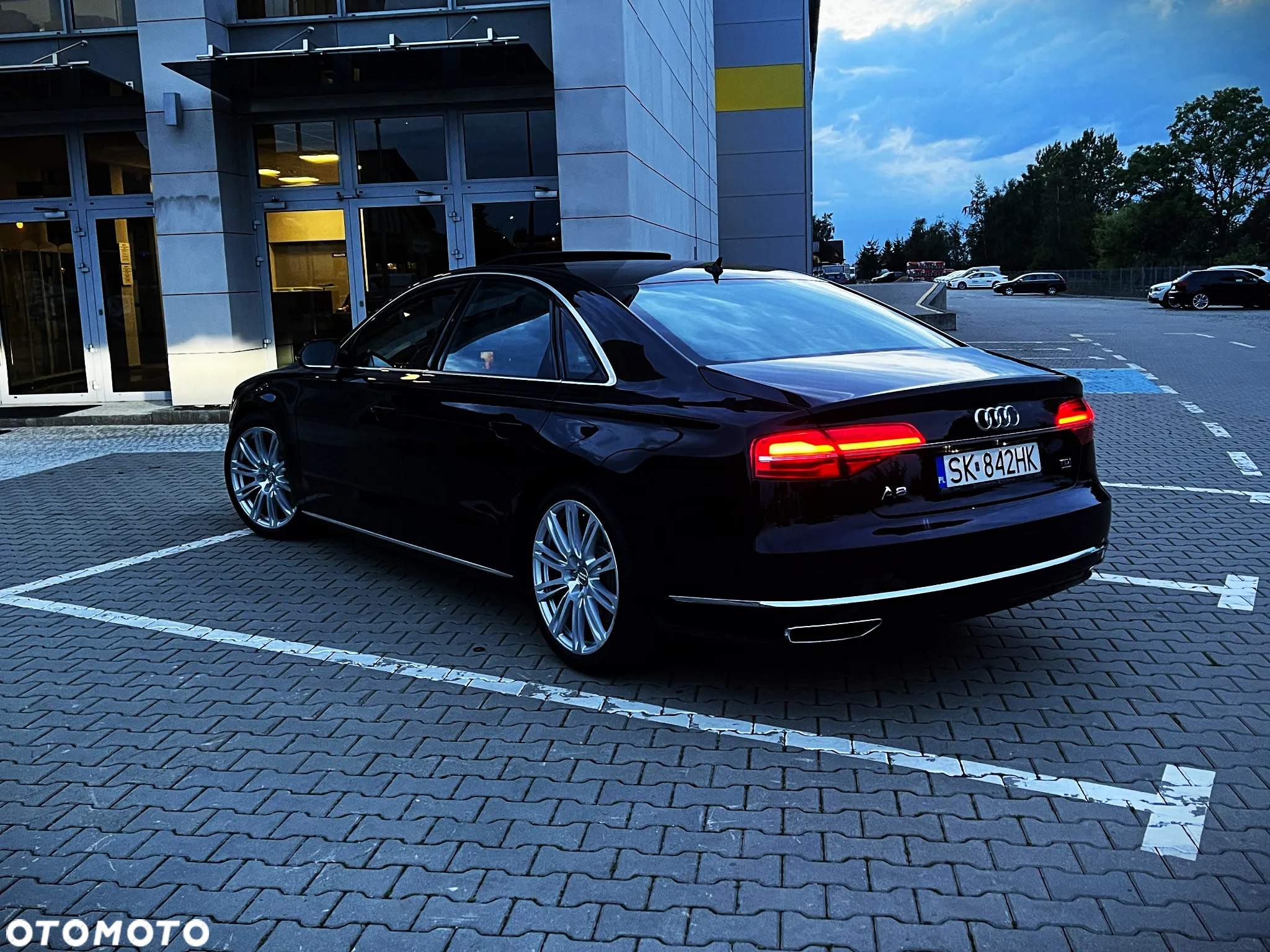 Audi A8 4.2 TDI DPF (clean diesel) quattro tiptronic - 27