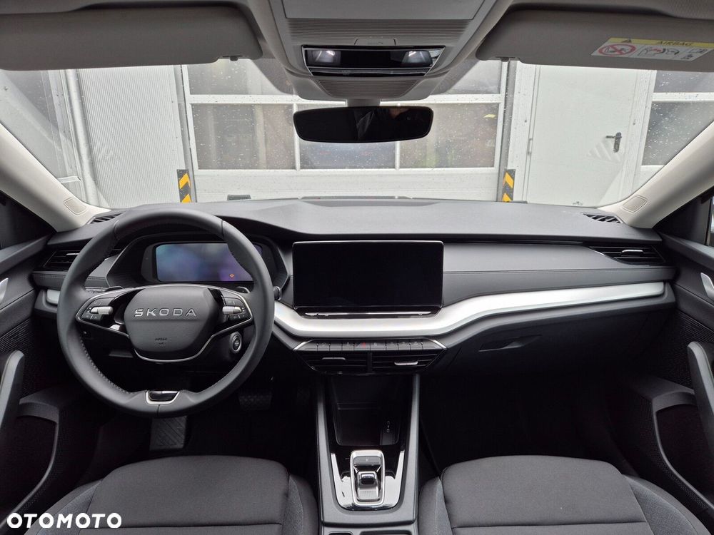 Skoda Octavia 2.0 TDI Drive Essence DSG - 19