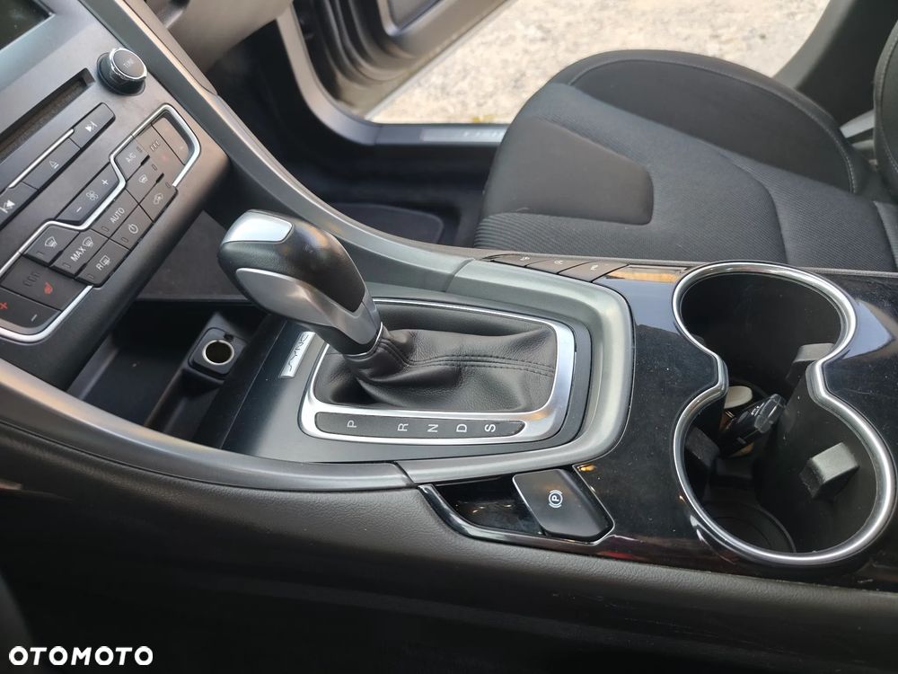 Ford Mondeo 2.0 TDCi Titanium PowerShift - 27