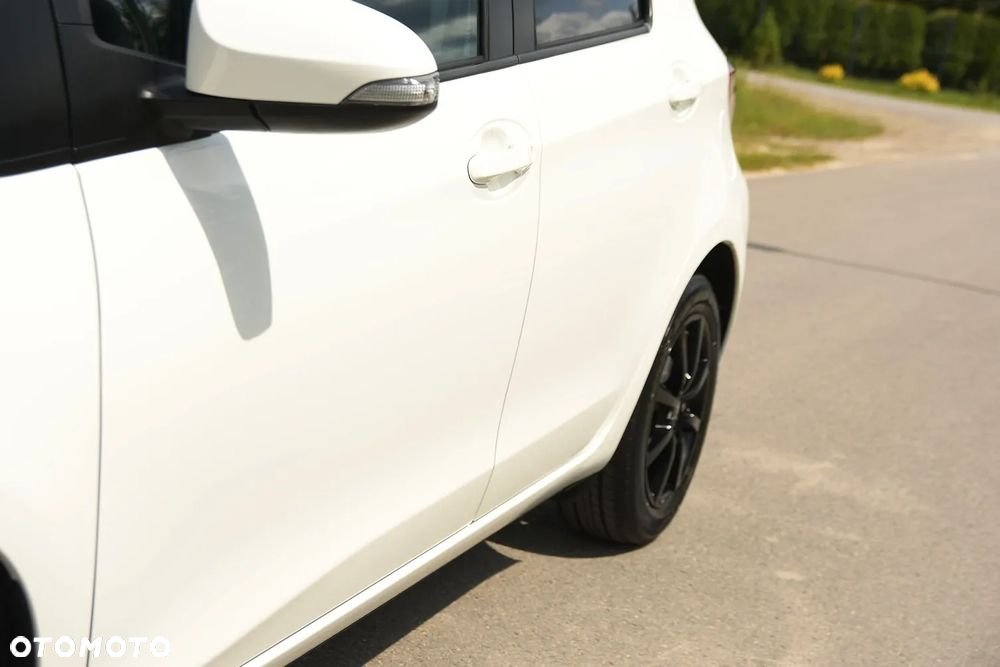 Toyota Yaris - 11