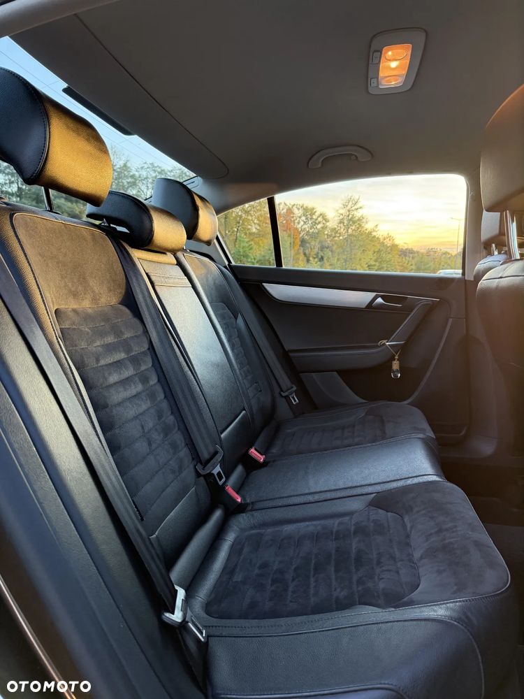 Volkswagen Passat 2.0 TDI Highline R-Style DSG - 5