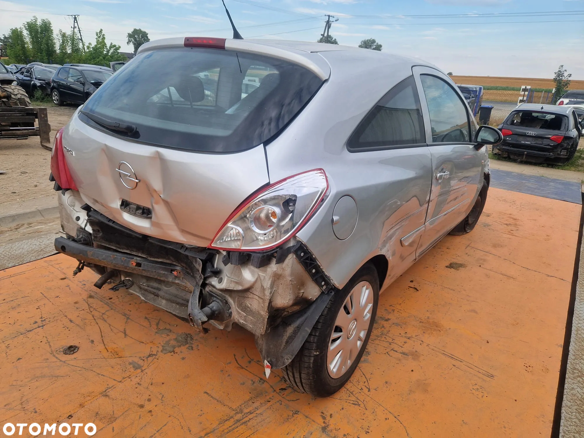 Opel CORSA 5D 2006-2010 Silnik 1.0 Z10XEP 60KM/44kW Z157 na części drzwi zderzak lampa - 2