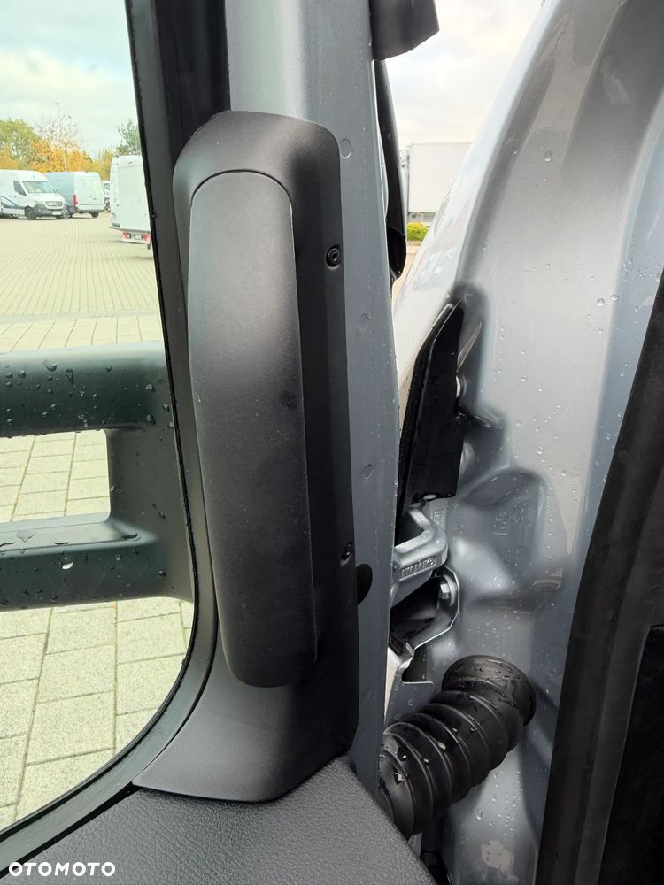 Mercedes-Benz SPRINTER 519 CDI - 11