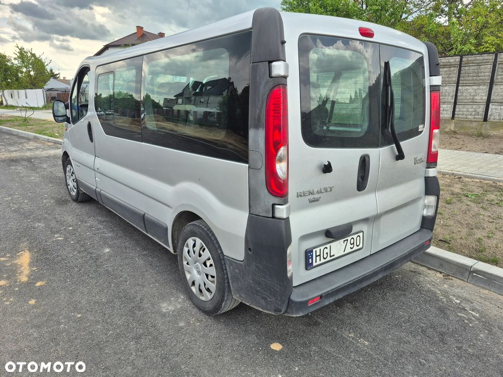 Renault Trafic Passenger - 7