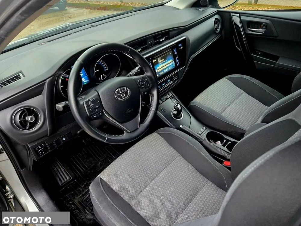 Toyota Auris 1.8 HSD Prestige - 15