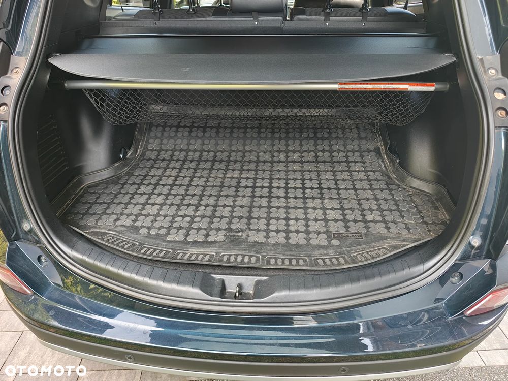 Toyota RAV4 Hybrid Premium 4x2 - 19