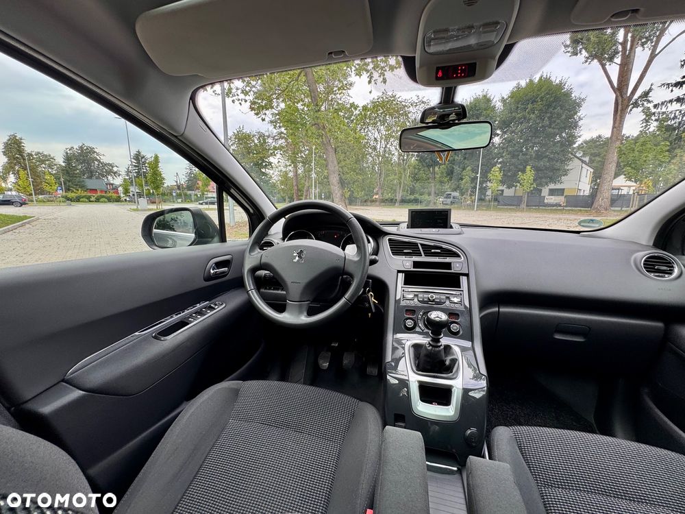 Peugeot 5008 HDI FAP 115 Family - 28
