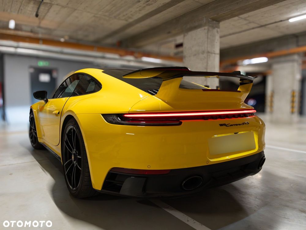 Porsche 911 Carrera GTS PDK - 9