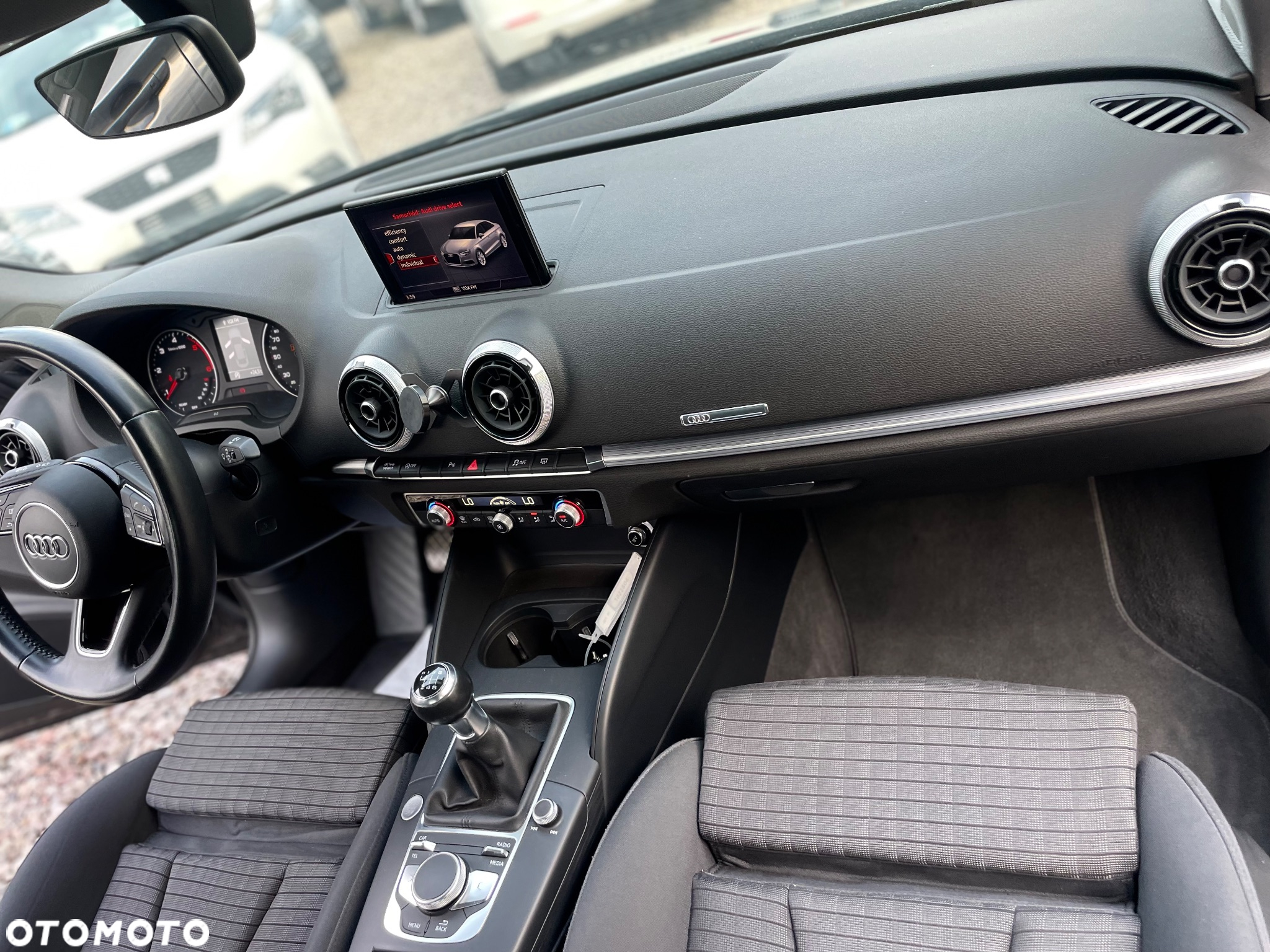 Audi A3 1.6 TDI Sport - 15