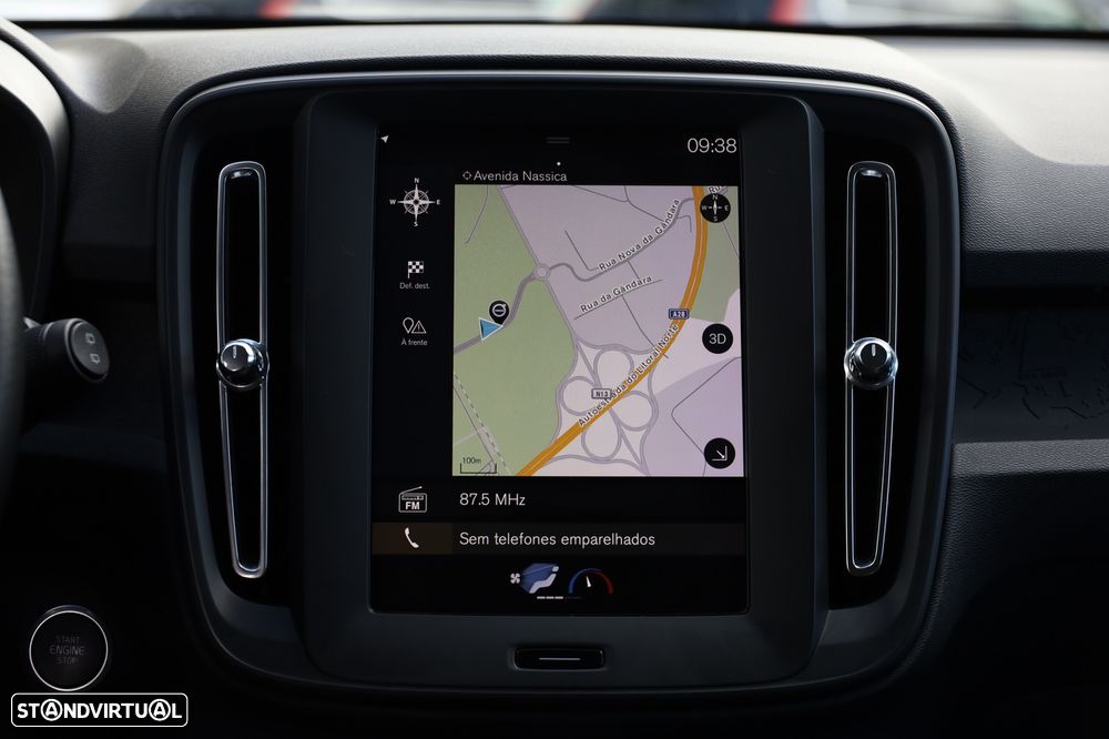 Volvo XC 40 2.0 D3 - 25