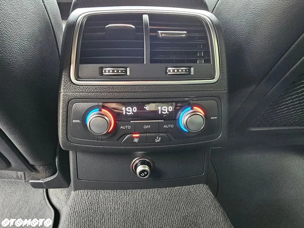 Audi A6 2.0 TDI ultra S tronic - 12