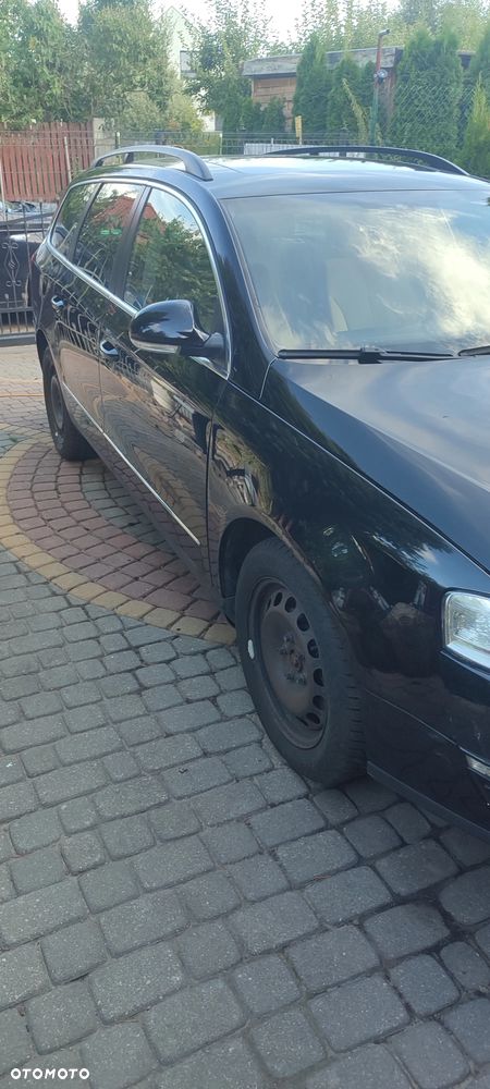 Volkswagen Passat 1.6 FSI Automatik Comfortline - 2