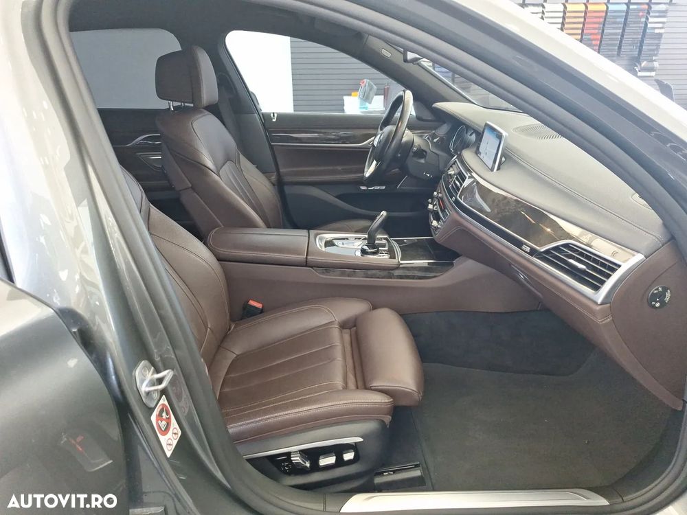 BMW Seria 7 740d xDrive - 16