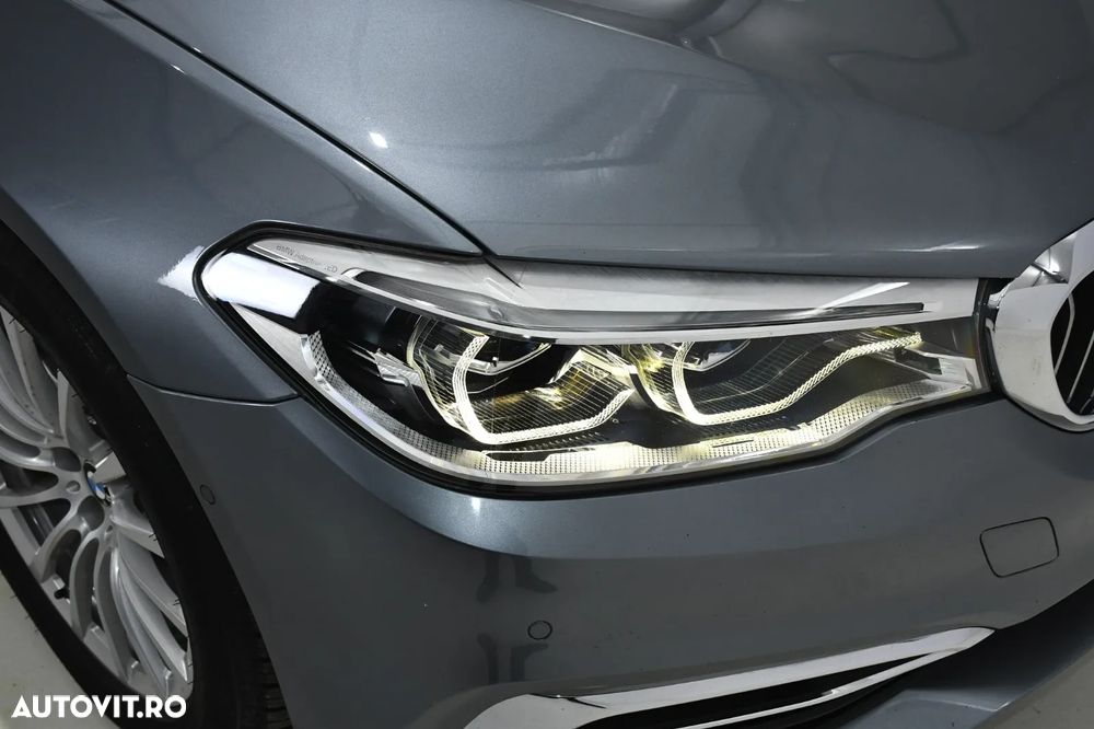 BMW Seria 5 520d Aut. Luxury Line - 14
