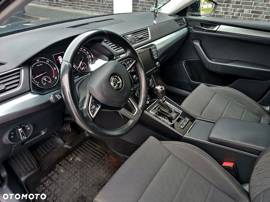 Skoda Superb 2.0 TDI Ambition DSG7 - 16