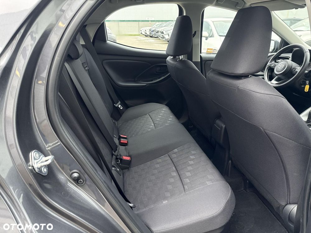 Toyota Yaris - 8