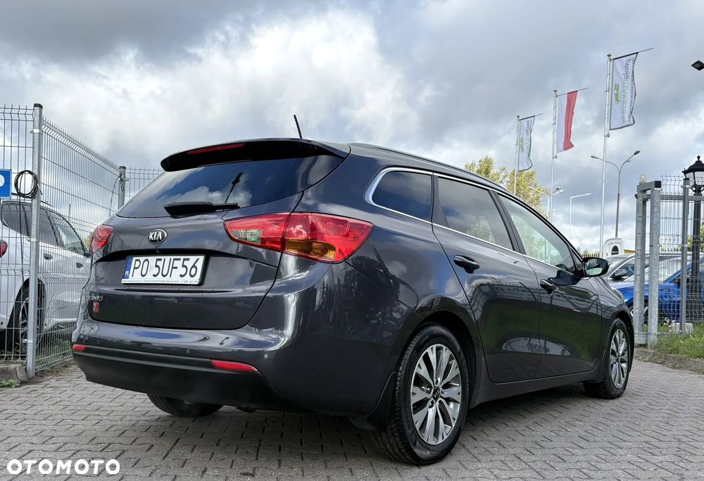 Kia Ceed 1.6 GDI L DCT - 8