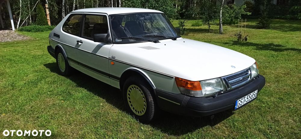 Saab 900 - 12