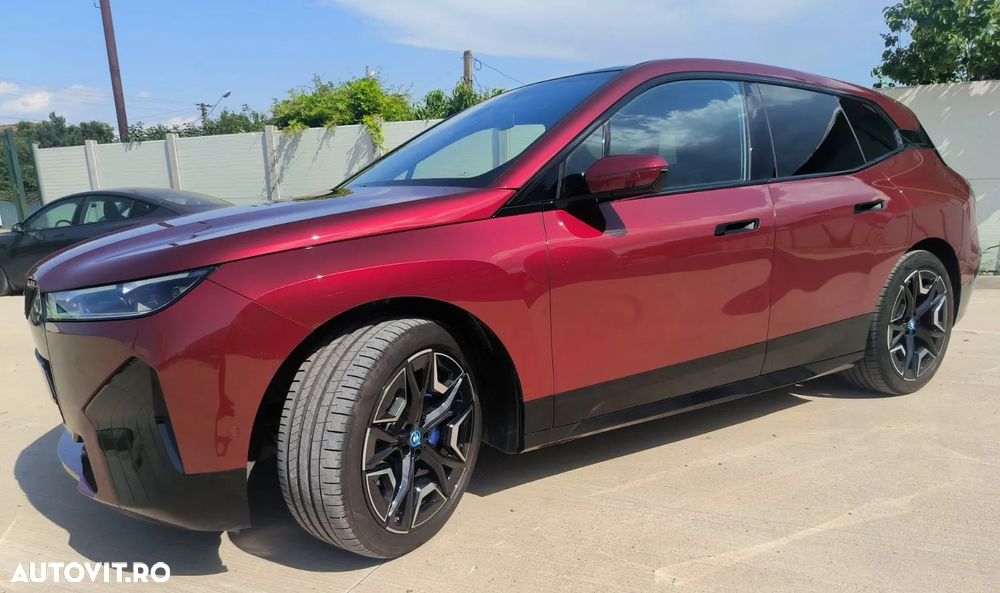 BMW iX xDrive50 - 5