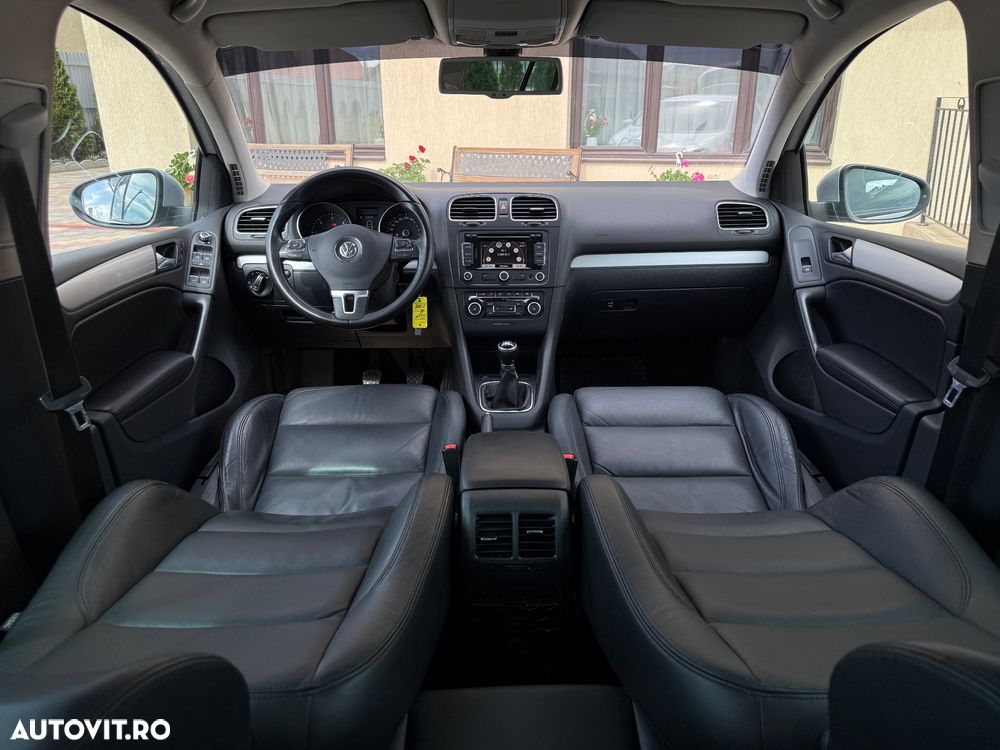 Volkswagen Golf 1.6 TDI DPF Exclusive - 9